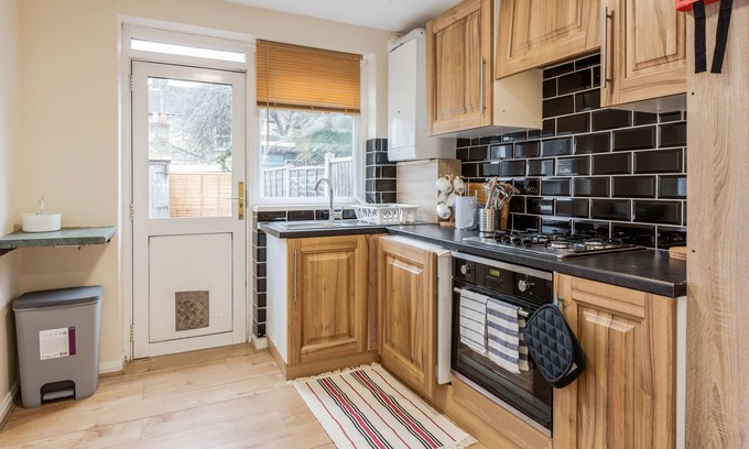 Barking Casa | Beautiful 2-bed House in Quiet Cul-de-sac