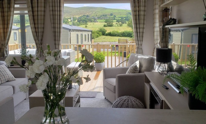 Fence Cabina | Beautiful 2-Bed Lodge Ribble Valley Clitheroe