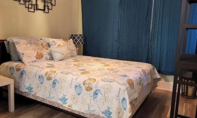 Crescent Heights Apartamento | Beautiful 2 bed/one bed Apt close to downtown