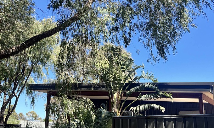 Dunsborough Cabaña | Beautiful 2 bedroom private cottage 3 minute walk to Dunsborough town.