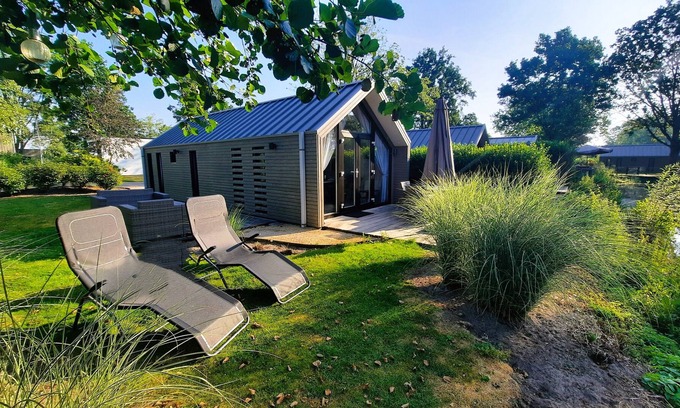Hulshorst Chalet De Esquí | Beautiful 2 bedroom chalet at the Veluwemeer in holiday park Hoophuizen