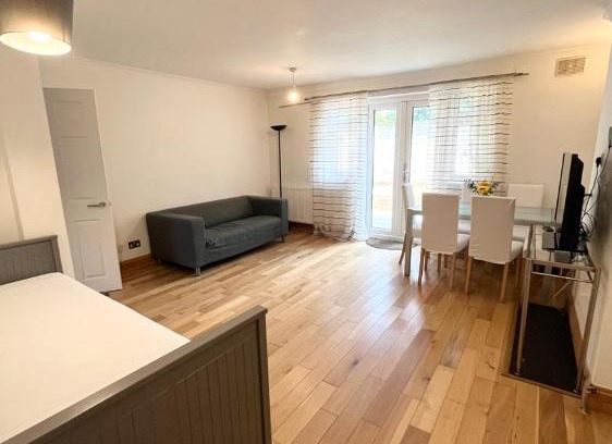 St. Mark's Apartamento | Beautiful 2 bedroom garden flat