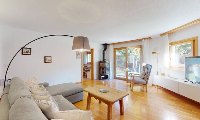 Champfer Apartamento | Beautiful 2-room apartment on the raised ground floor with approx.
