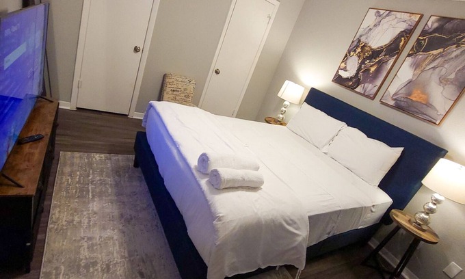 Cherrywood Apartamento | Beautiful 2bd/2ba 5 Mins to UT 6786
