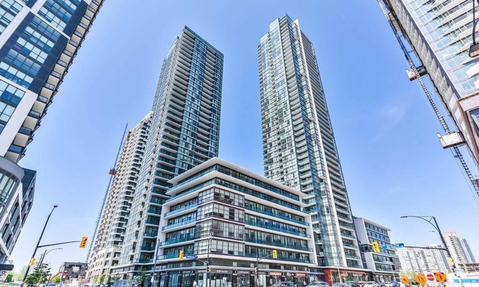 Downtown Mississauga Condominio | Beautiful 2Bed 2Bath Condo Steps to Square One