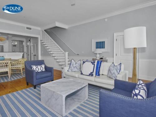 Beach District Apartamento | Beautiful 2BR WaterColor condo 6 WaterColor Blvd #202 Steps to Beach Club condo