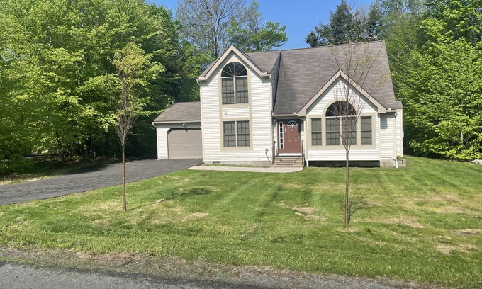 Tobyhanna Casa | Beautiful 3 bed/2 bath house in an amenity filled golf community near Camelback