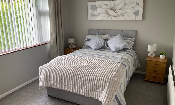 Bryansford Casa | Beautiful 3 bed bungalow nestled at the foot of the Mourne Mountains