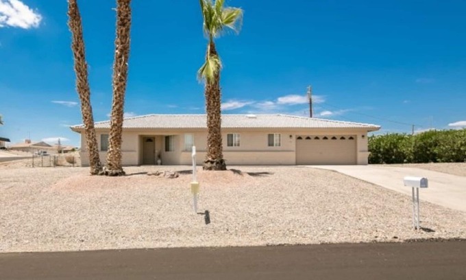 Lake Havasu City Casa | Hermosa 3 dormitorios y 2 baños Casa, tiene capacidad para 8. Barrio Privado y tranquilo!