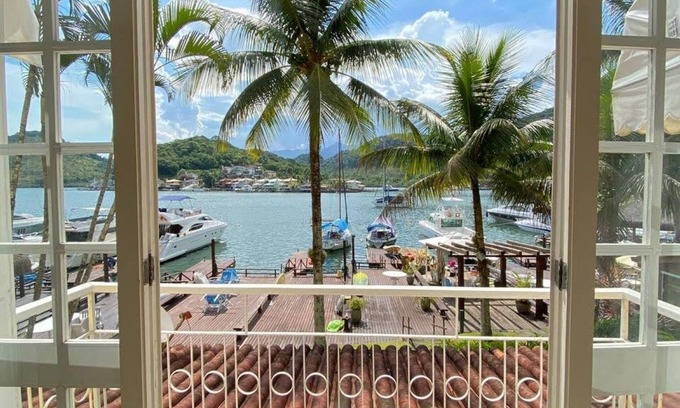Vila da Petrobras Apartamento | Beautiful 3 Bedrooms with Deck, Barbecue, Pool, Angra