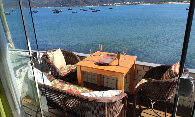 Pantano do Sul Casa | Hermosa casa de 3 dormitorios con vistas al mar cerca de la playa en Florianópolis