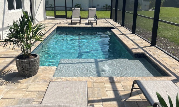 Broadmoor Villa | Beautiful 3-bedroom villa with heated pool, lanai & 5 miles from the beach!