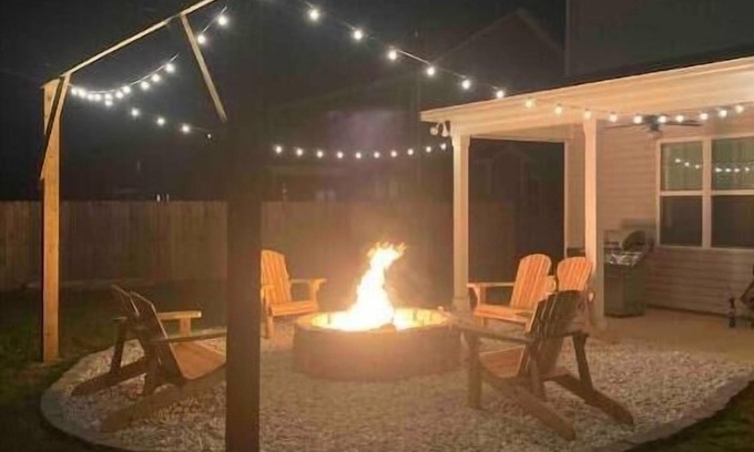 Rockfish Casa | Beautiful 3 bedroom, 2.5 bath home, in private cul-de-sac.