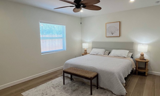 Gillespie Park Casa | Beautiful 3-bedroom, 2-bathroom house with WiFi and AC in downtown Sarasota