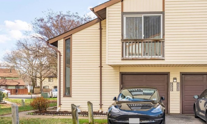 Crofton Casa | Beautiful 3-bedroom house with garage 20min from DC and 6 FLags