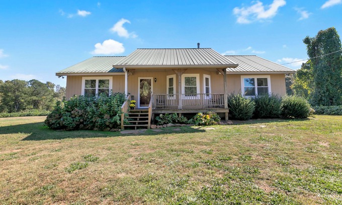 Ranburne Casa | Beautiful 3-bedroom quiet country house in Ranburne, Alabama