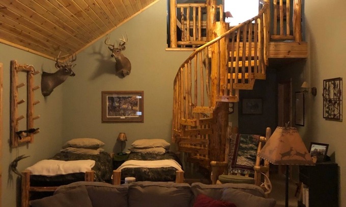 Friendship Cabina | Beautiful 3 Bedroom Getaway