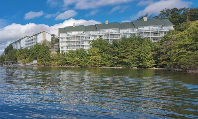 Osage Beach Complejo | BEAUTIFUL 3 BEDROOM UNIT ON THE LAKE