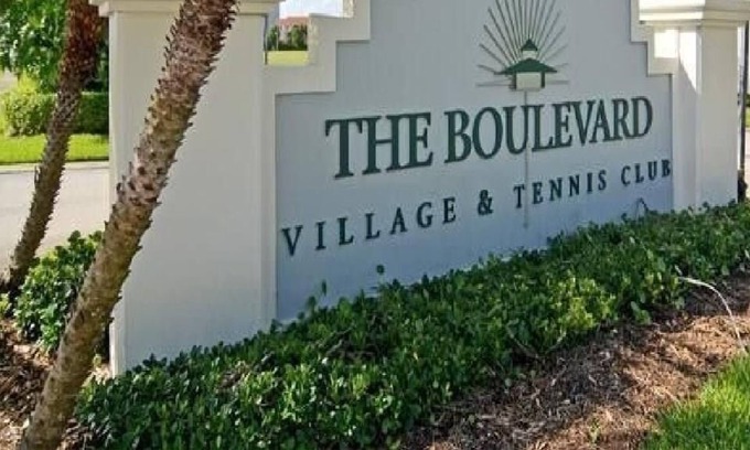 Boulevard Village and Tennis Condominio | Beautiful 3 Br. Condo (320493) by Houzlet
