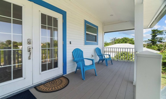 Murex Lakes Casa | Beautiful 3-BR Sanibel Home with a Private Pool – Short Walk to the Beach!