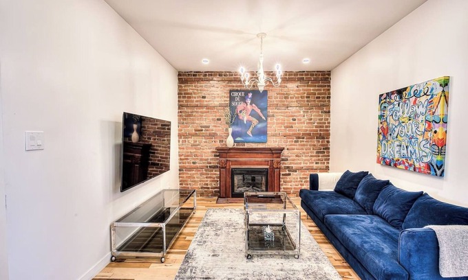 Maisonneuve Apartamento | Beautiful 3BR in Montreal famous Saint Catherine