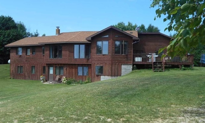 Cohasset Casa | Hermoso retiro de 4 BDRM en Loon Lake con sauna y litoral arenoso.