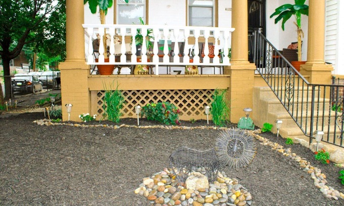 Olney-Oak Lane Casa | Beautiful 4 bedroom located in OLNEY . Close to shopping and transportation.