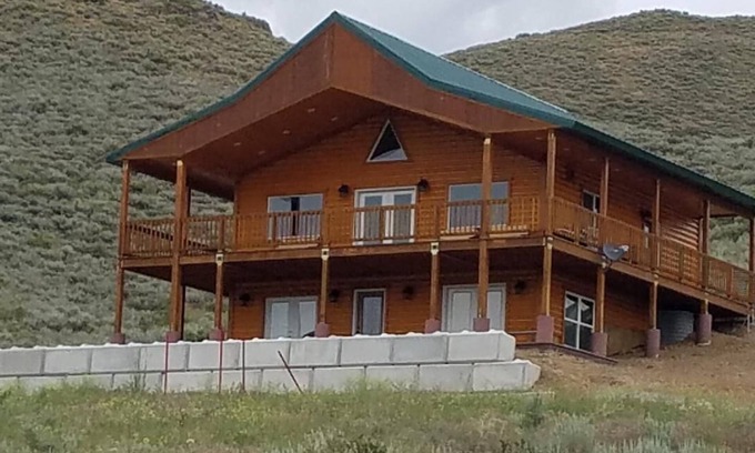 Corral Cabina | Beautiful 4-bedroom cabin with WiFi, AC in superb Fairfield