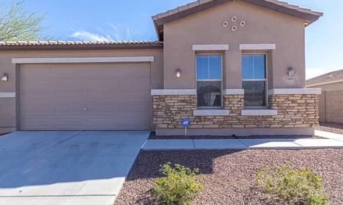Laveen Village Casa | Beautiful 4 Bedroom Vacation Home Laveen Valley