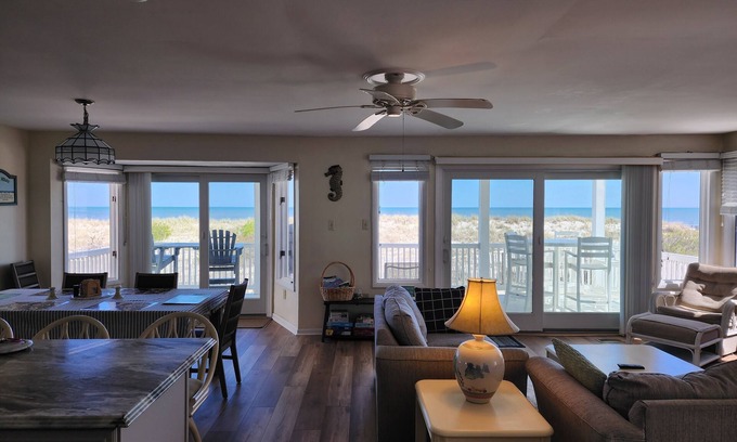South End Casa | BEAUTIFUL 4BR 2BA BEACHFRONT With BREATHTAKING OCEAN VIEW!