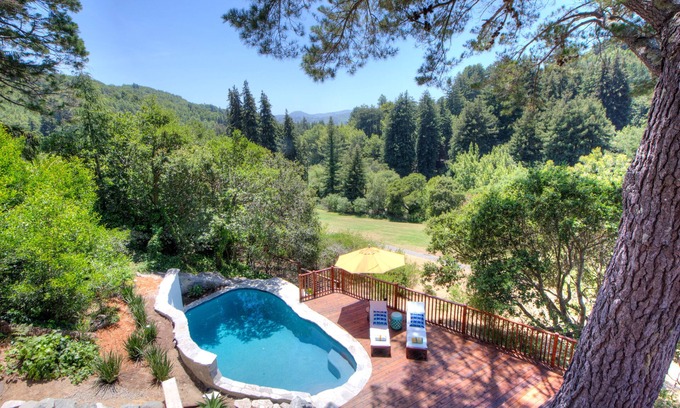 Mill Valley Casa | Hermosa casa de 5 dormitorios y 5 baños en el vecindario más soleado de Mill Valley