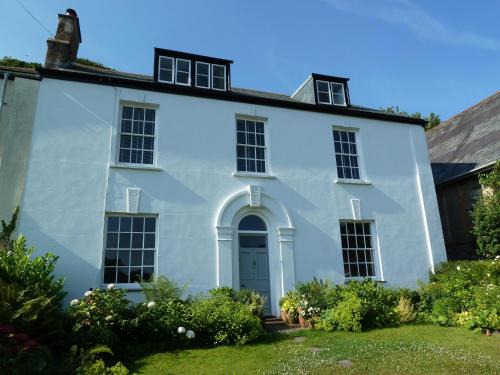 Lynton Casa | Beautiful 6-Bed House in Lynton North Devon