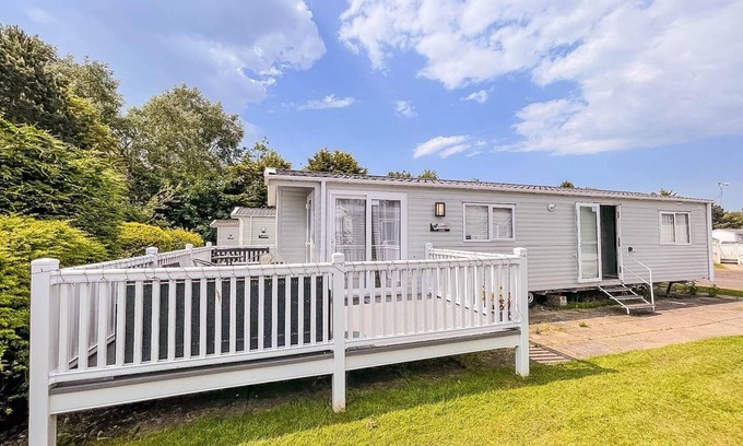 Skegness Casa | Beautiful 6 berth caravan at Southview Holiday Park in Skegness ref 33031S