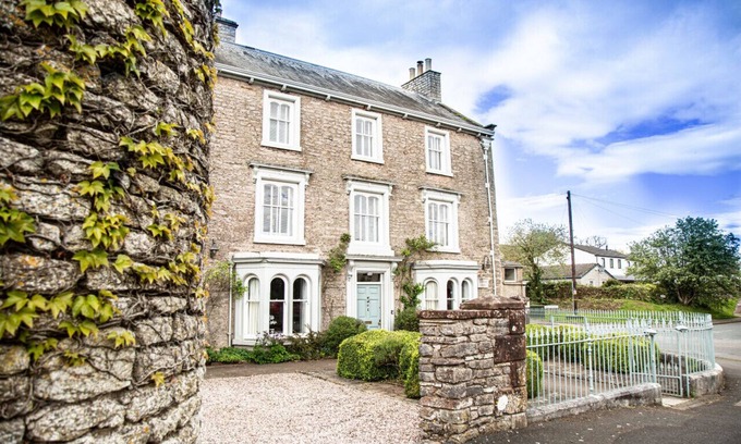 Kirkby Stephen Casa | Beautiful 8 bedroom Grade II listed Georgian Townhouse