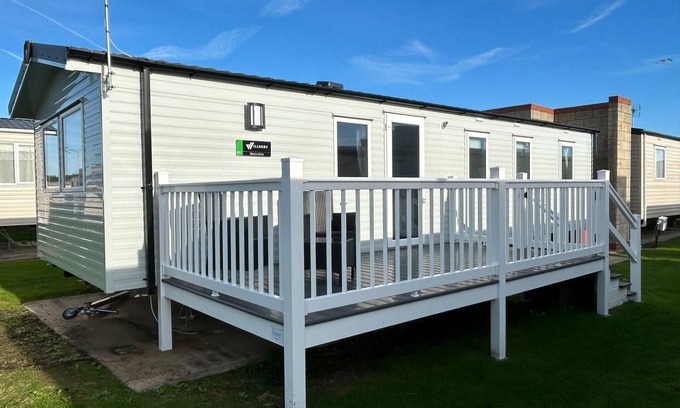 Walton on the Naze Casa | Beautiful 8 berth caravan with decking at Naze Marine Holiday Park ref 17344BR