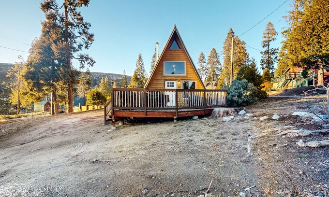 West Village Cabina | Beautiful A-frame home with spacious deck, firepit, loft, & nearby activities