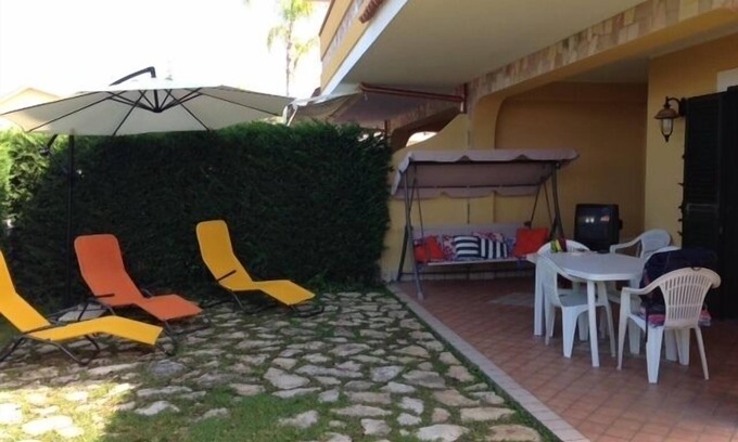 Belvedere Marittimo Apartamento | apartamento con jardín en la villa a 400 metros de la arena dorada de Diamante