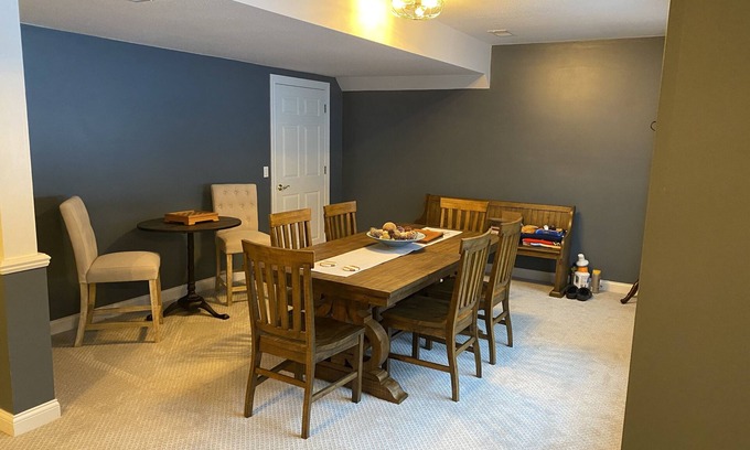 Harbor Springs Casa | Beautiful acre and a half treed lot with 5 beds and a hot tub in Harbor Springs.