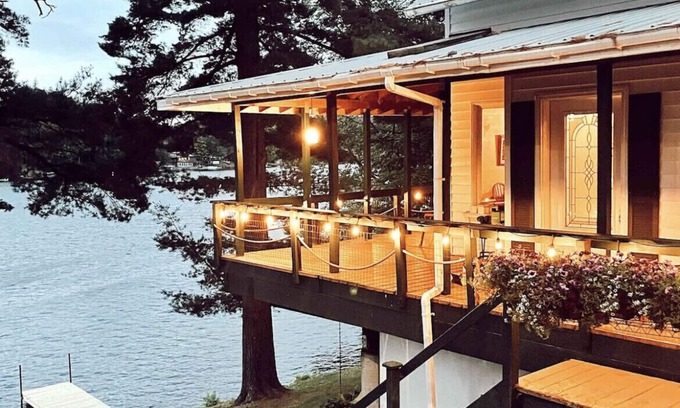 South Colton Cabaña | Beautiful Adirondack Region Lakefront Cottage