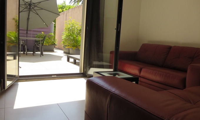 Saint-Cyr-sur-Mer Apartamento | excelente T2 con aire acondicionado de 60m2 a 100 m de la playa de Lecques + estacionamiento