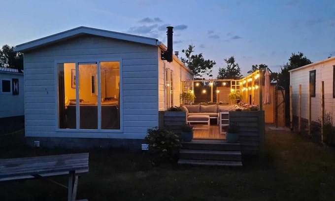 Petten Chalet De Esquí | Hermoso y confortable chalet a 400 metros de la playa de Petten.