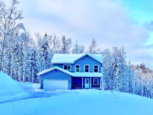 Fishhook Casa | Beautiful and Comfy Palmer Gem Near Hatcher Pass