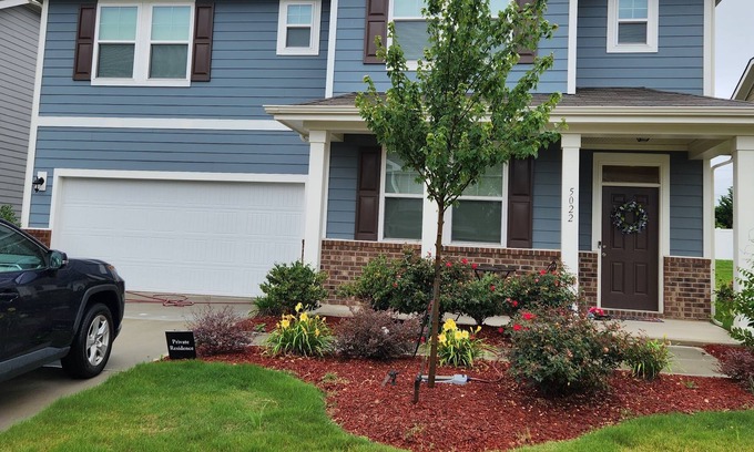 Monroe Casa | Beautiful and cozy 4 bedroom home, family friendly neighbors, a must see!
