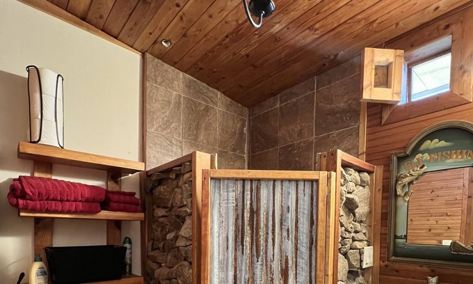 Sheridan Cabina | Beautiful and Cozy guest cabin