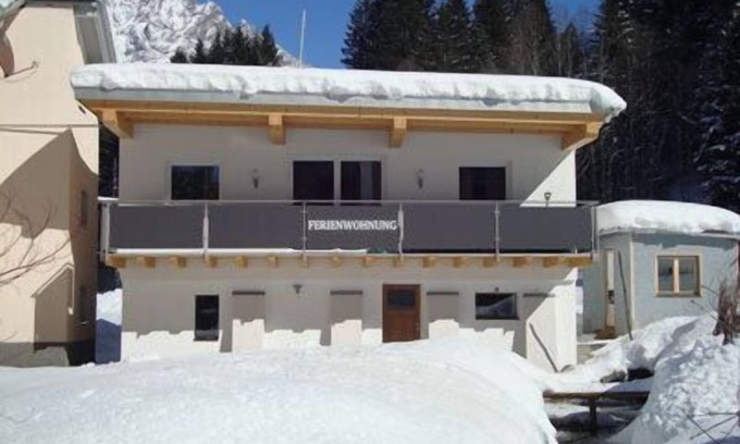 Kloesterle am Arlberg Apartamento | Precioso apartamento de nueva construcción, junto a la bajada de golf desde Sonnenkopf
