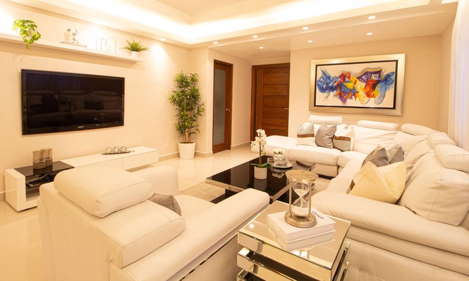 Viejo Arroyo Hondo Apartamento | BEAUTIFUL AND ELEGANT APARMENT IN CENTER OF SD