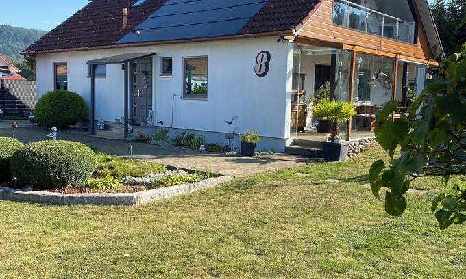 Geisingen Apartamento | Precioso apartamento de alta calidad en Kirchen-Hausen