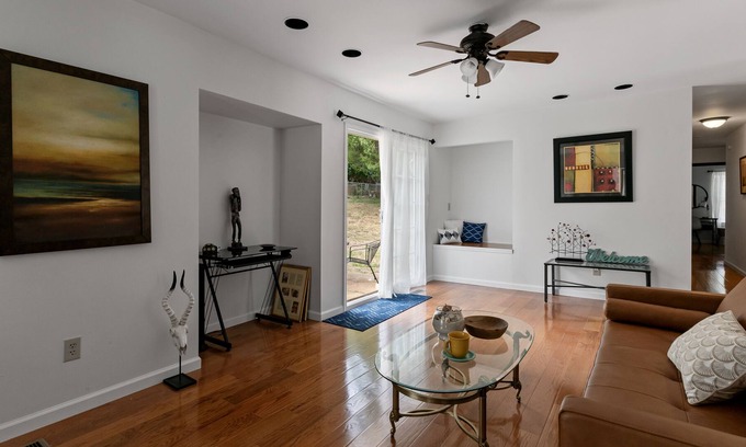 Eureka Casa | beautiful and peaceful big ranch with big yard -1700 sft