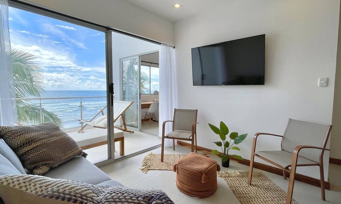 Bejuco Condominio | Beautiful and Relaxing Beachfront Apartment in Costa Rica 🍹☀️ 🌊