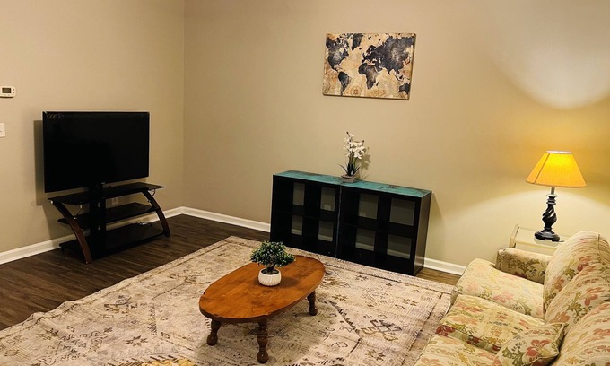 Ladson Casa | Beautiful and roomy 3 bedroom 2.5 bath in quiet & safe neighborhood